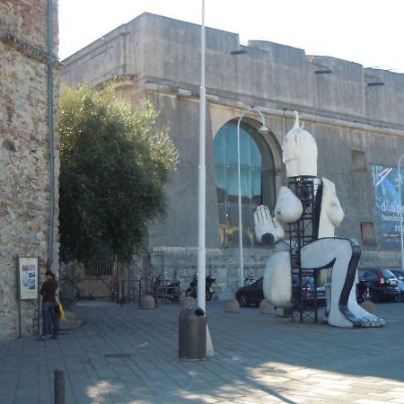 Una Porta Sul Porto Antico 热那亚 外观 照片